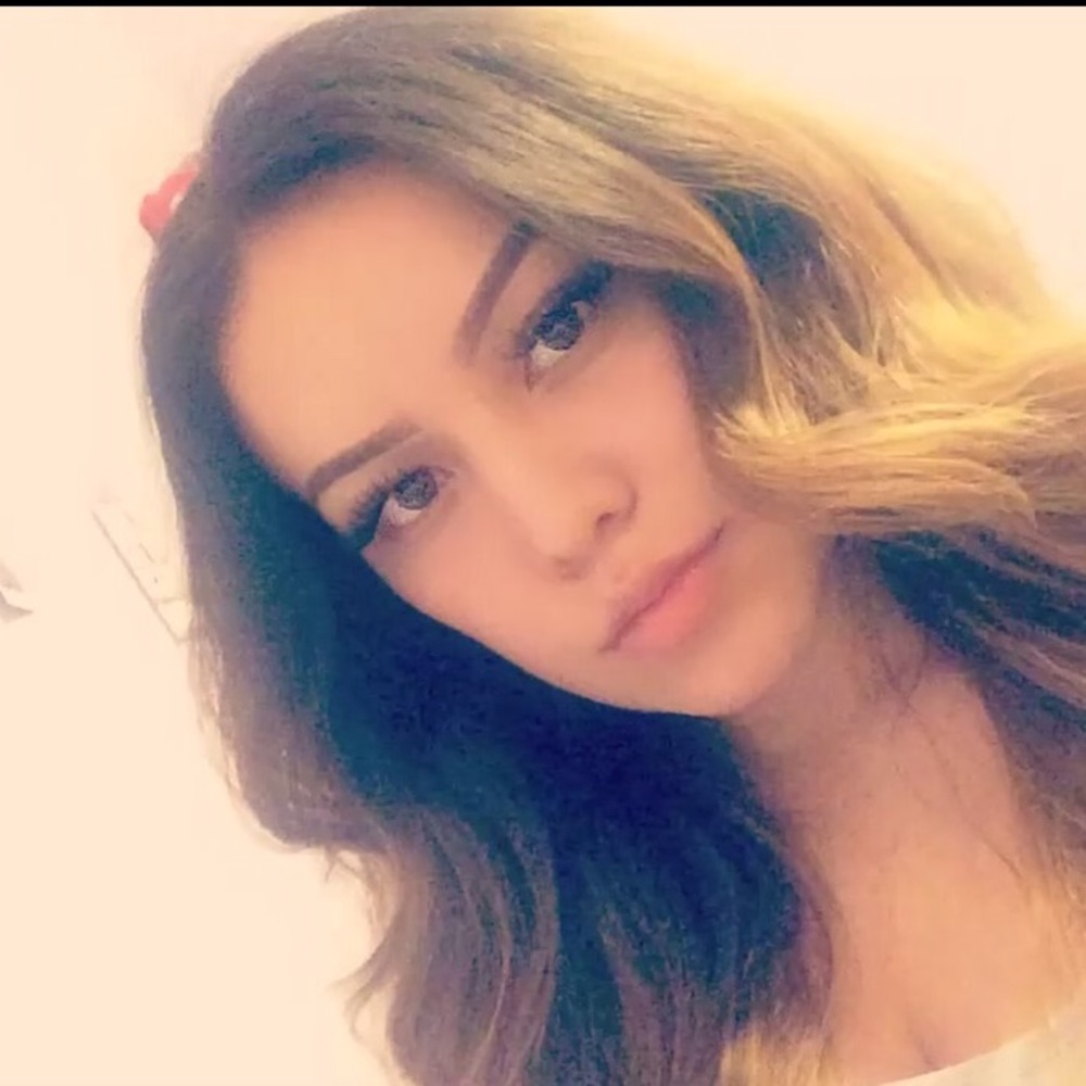 Meet your Posher, Helen